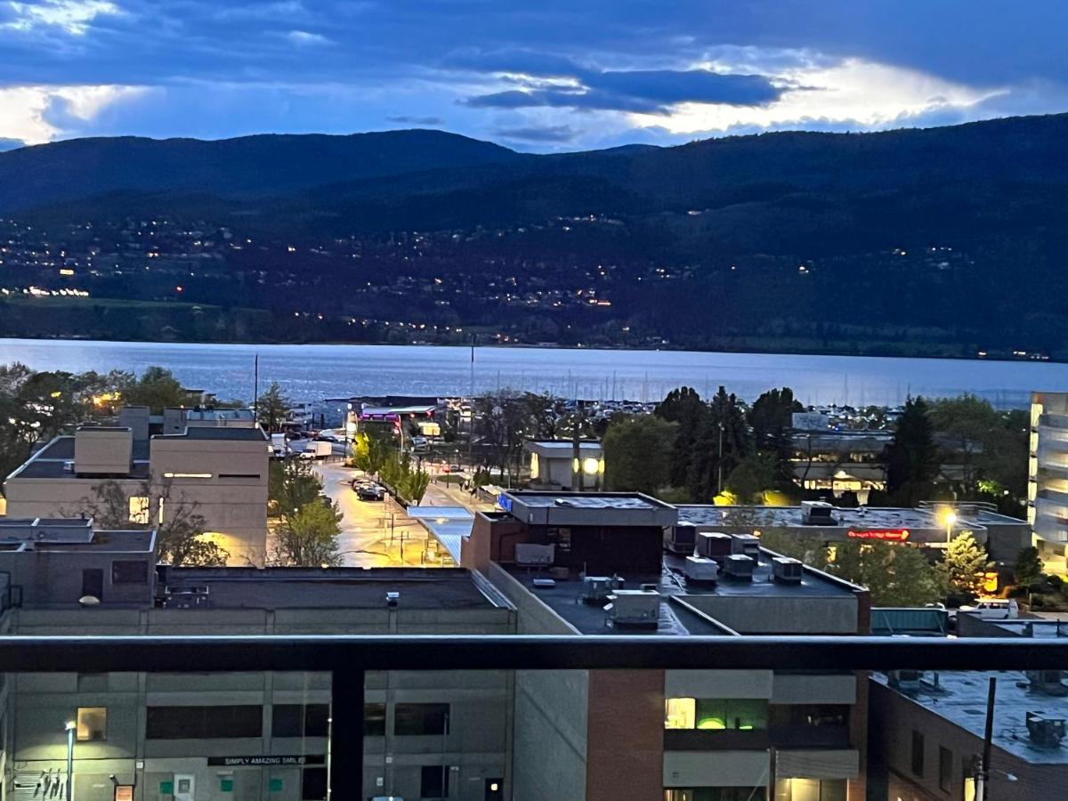 Amazing Brand New Lakeview Condo Downtown Kelowna Ngoại thất bức ảnh
