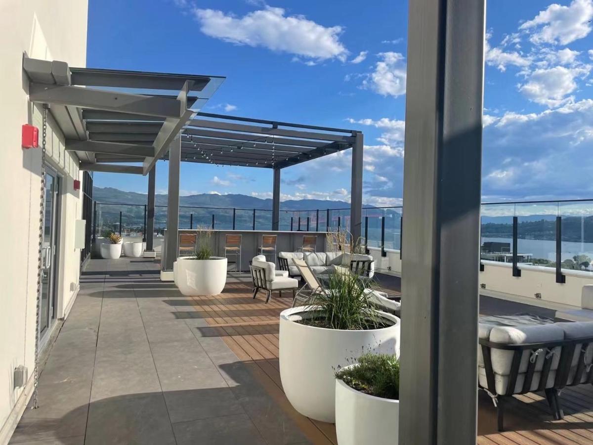 Amazing Brand New Lakeview Condo Downtown Kelowna Ngoại thất bức ảnh