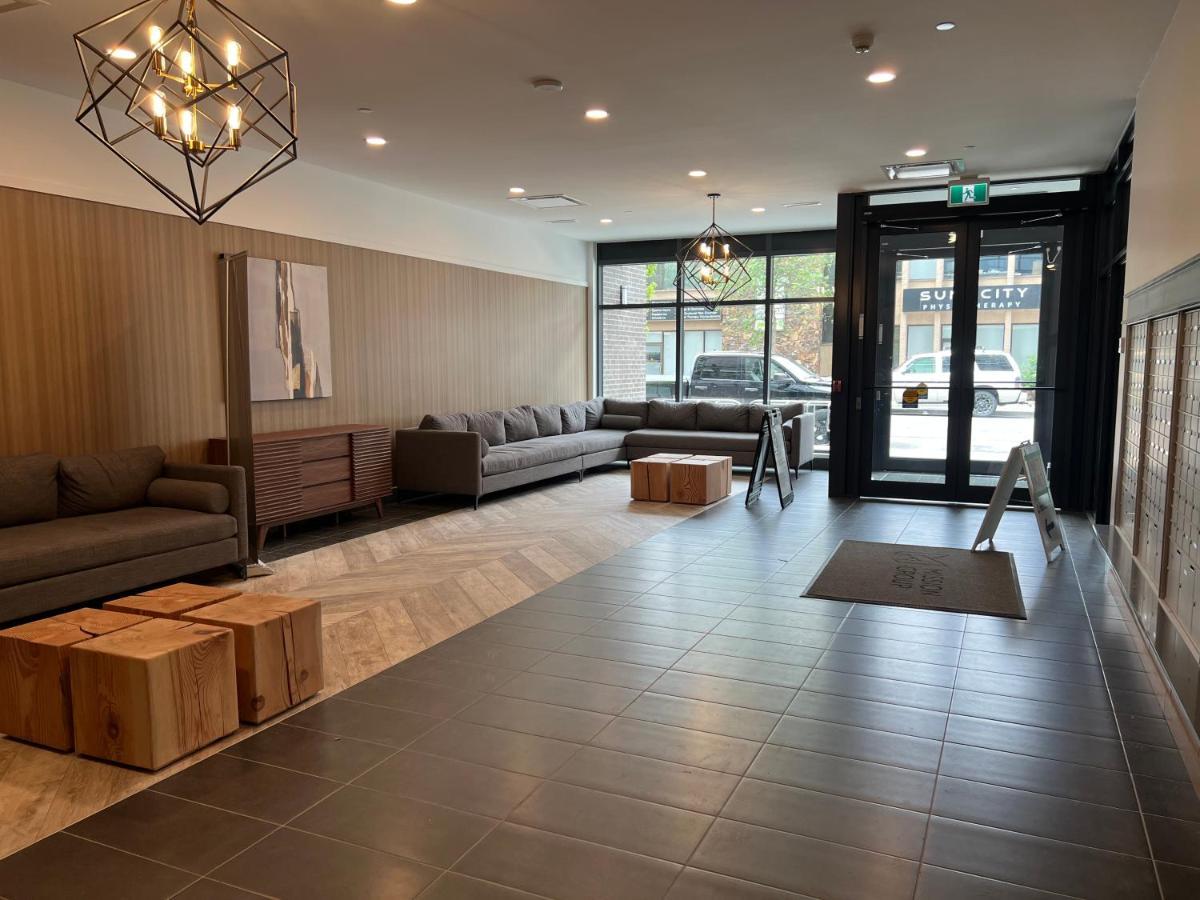 Amazing Brand New Lakeview Condo Downtown Kelowna Ngoại thất bức ảnh