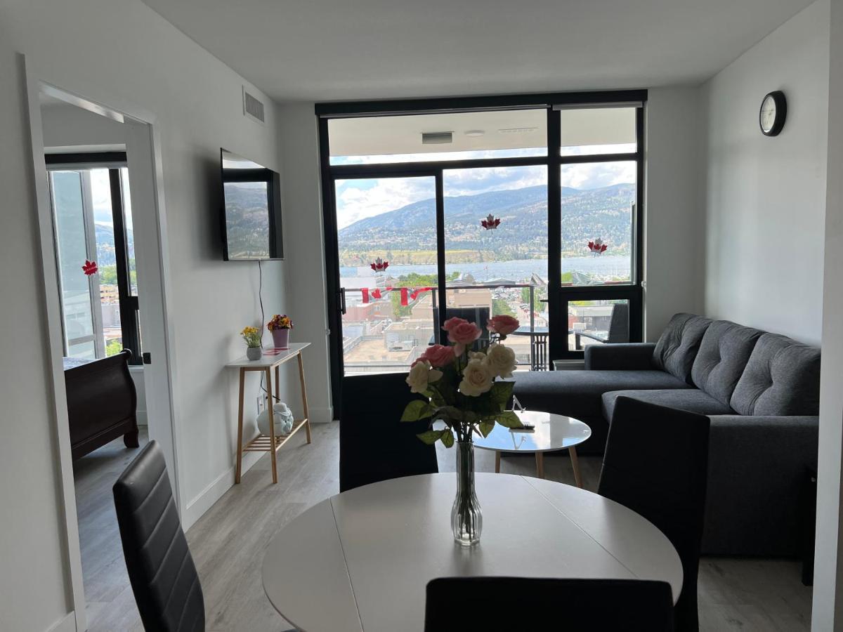 Amazing Brand New Lakeview Condo Downtown Kelowna Ngoại thất bức ảnh